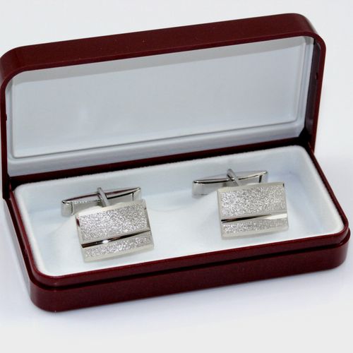 Ekskluzywne spinki do mankietów na Arena.pl