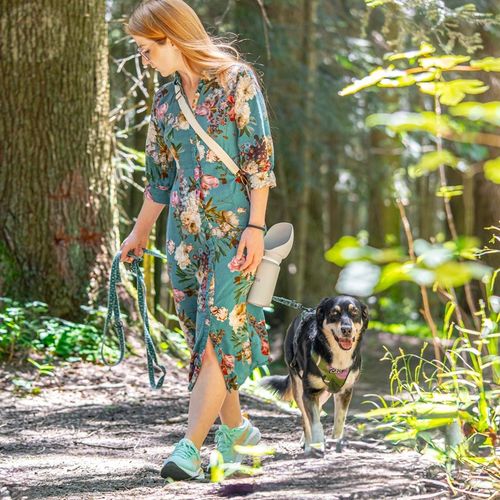 Butelka na Wodę dla Psa Bidon z Miską Poidło Turystyczne Składane na Arena.pl