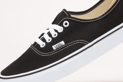 VANS AUTHENTIC > VN000EE3BLK1 - R. 45 na Arena.pl