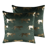Zestaw 2 poduszek dekoracyjnych welurowy w tygrysy 45 x 45 cm zielony BLUEBELL