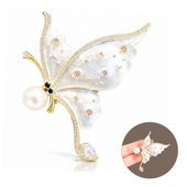 broszka ozdobna - motyl z perłą, biała masa perłowa z cyrkoniami bz227