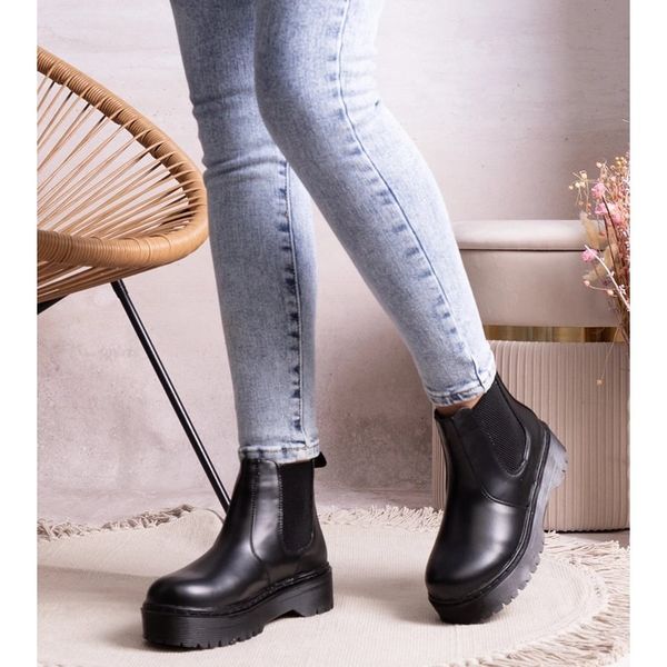 Czarne botki na platformie r.40 zdjęcie 2