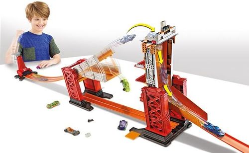 Hot Wheels Most Kaskaderski na Arena.pl