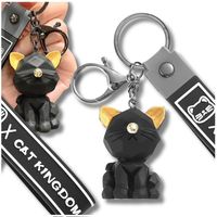 Czarny brelok z kotem idealny do kluczy lub torebki