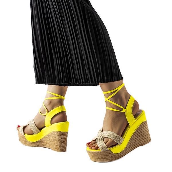 Żółte espadryle na koturnie r.39 zdjęcie 1