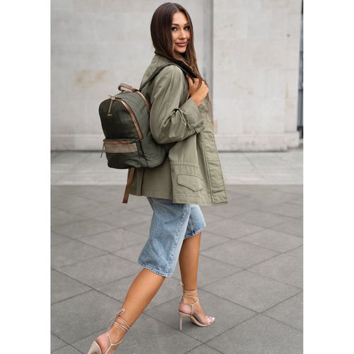 zielony, miejski plecak damski z poliestru zamykany suwakami - peterson na Arena.pl