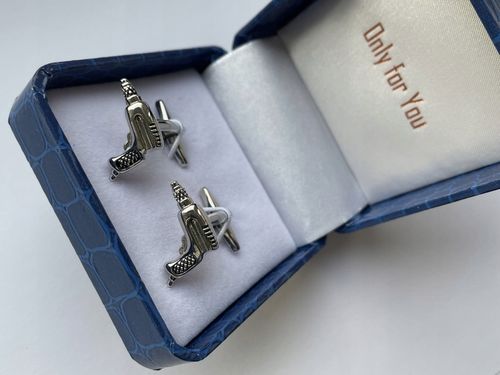 Exciting spinki do mankietów koszuli Maserati w ekskluzywym Etui na Arena.pl