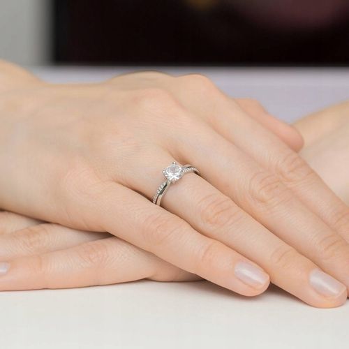 PIĘKNY SREBRNY PIERŚCIONEK 925 z CYRKONIAMI r.10 na Arena.pl