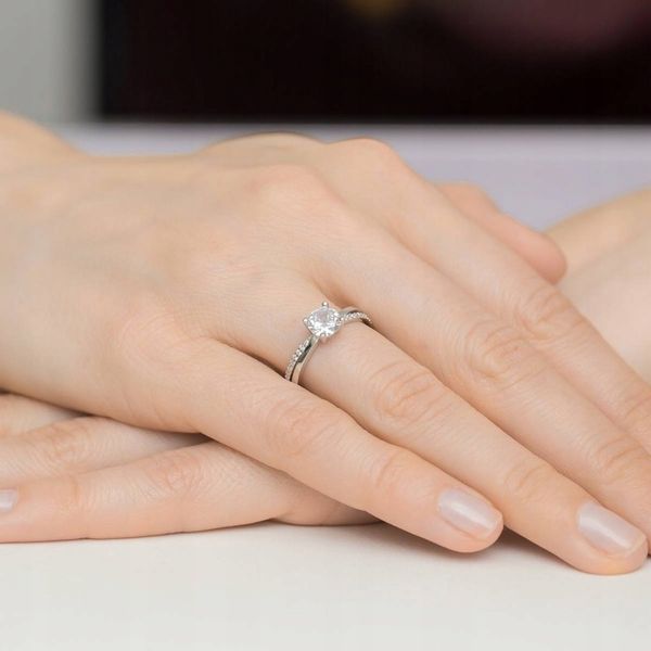 PIĘKNY SREBRNY PIERŚCIONEK 925 z CYRKONIAMI r.10 zdjęcie 2