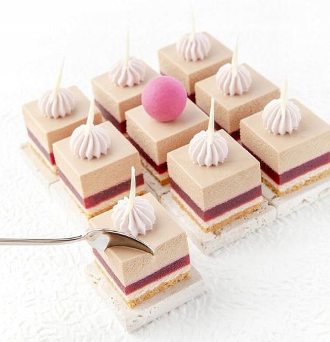 CHRUPKI PRAŻYNKI DO NADZIEŃ PRALIN TORTU Royal Crispy Flakes 100g na Arena.pl