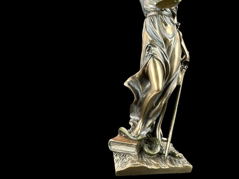 RZEŹBA PIĘKNA TEMIDA SPRAWIEDLIWOŚCI VERONESE (WU75802A4) zdjęcie 5