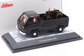SCHUCO VOLKSWAGEN T3a with Piccolo Bulldog “Christmas Edition” 1:43