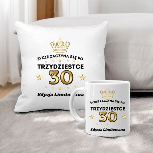 Poduszka i kubek prezent na 30 URODZINY zestaw prezentowy w pudełku na Arena.pl