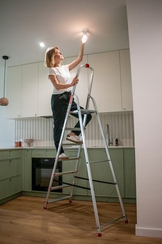 Drabina aluminiowa domowa 7 stopniowa składana BAULICH hak i stopki GRATIS! na Arena.pl