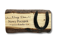 Prezent na Nowy Dom Parapetówkę Deska z Grawerem Podkowa na Szczęście