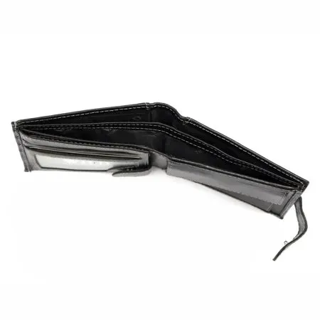 portfel męski skórzany wild things only czarny z zapięciem i przegródkam na Arena.pl