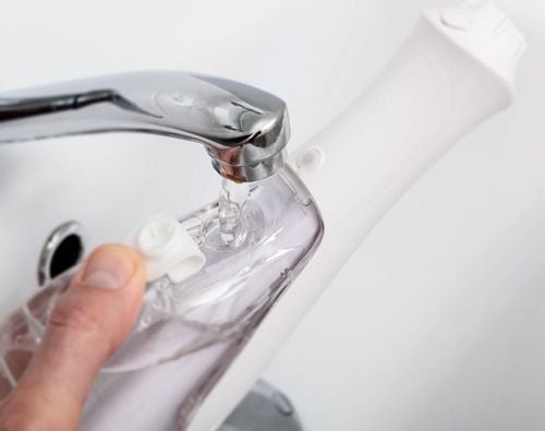 Irygator do zębów Eldom RY100C Jett na Arena.pl