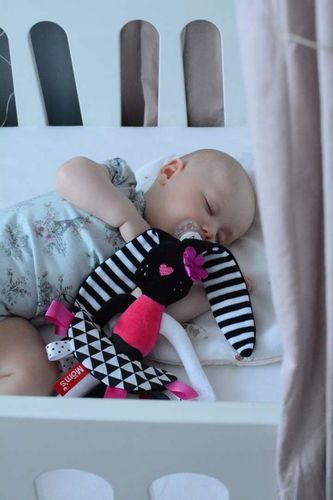 Mom's Care Przytulanka Króliczka 0m+ Hencz Toys na Arena.pl