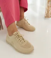 Beżowe materiałowe sneakersy Erminio 37