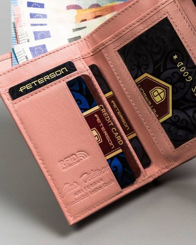 mały, skórzany portfel damski z systemem rfid - peterson na Arena.pl