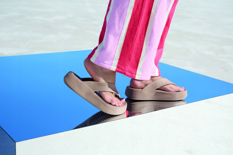 Damskie Buty Japonki Klapki Crocs Gataway Platform 209410 Flip 41-42 zdjęcie 11