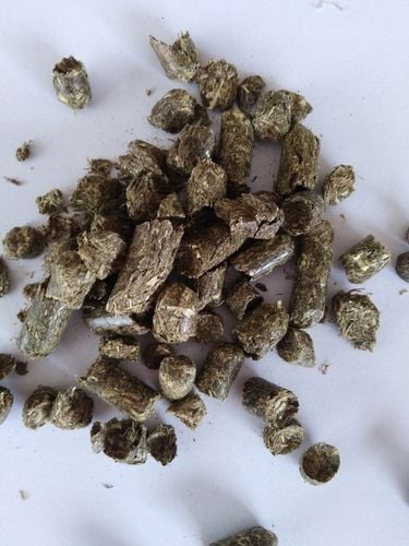 TRAWOKULKI, SUSZ Z TRAW GRANULAT - 25 kg (worek) na Arena.pl