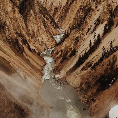 Obraz na płótnie - Canvas, Rzeka w górach 80x120 na Arena.pl