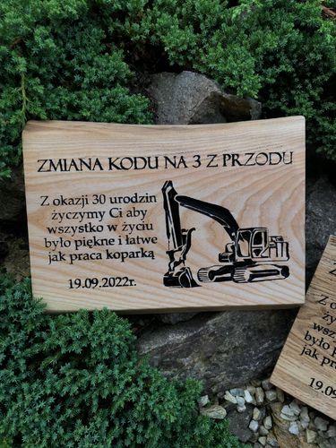 Drewniany prezent dla OPERATORA KOPARKI urodziny na Arena.pl
