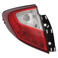 LAMPA TYLNA PRAWA TOYOTA C-HR 2016 2017 2018 2019