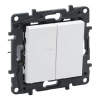 Niloe Step - Łącznik świecznikowy 10 AX - Biały Legrand 863105