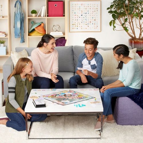 Gra Hasbro Panna Monopoly na Arena.pl