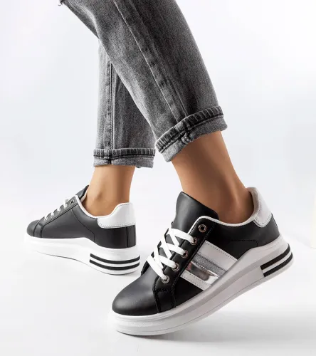 Czarne sneakersy na platformie Sacaton 40 na Arena.pl