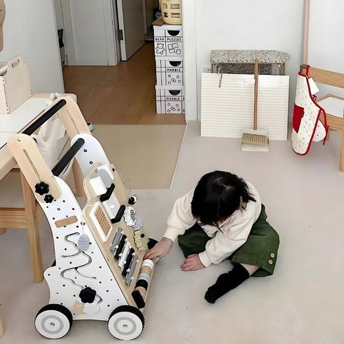 CHODZIK DLA DZIECKA PCHACZ DREWNIANY JEŹDZIK TABLICA MANIPULACYJNA PREZENT na Arena.pl