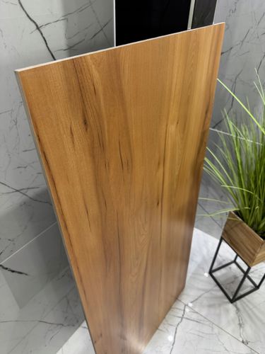 Gres drewnopodobny 120×60 - jasny, miodowy odcień dębu z rysunkiem słojów na Arena.pl