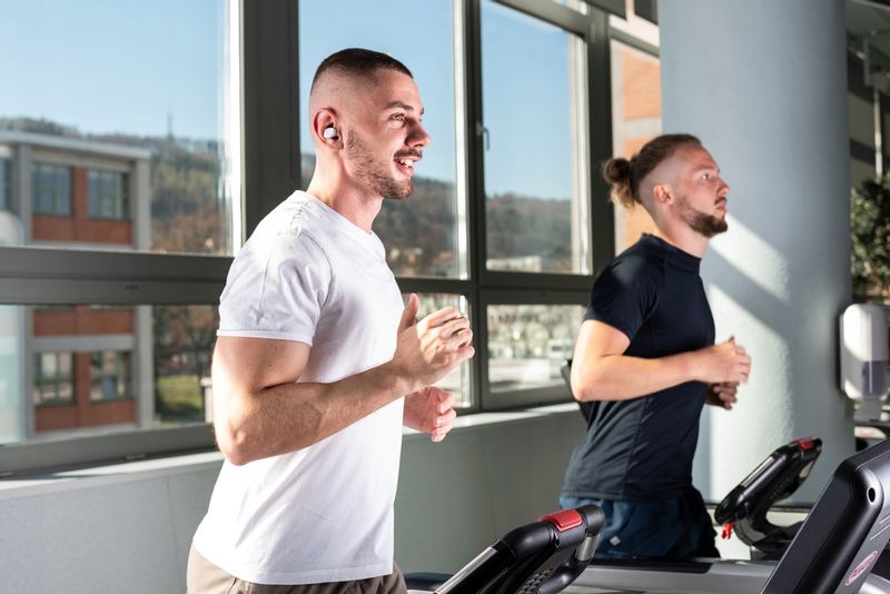 Słuchawki Bluetooth TWS Douszne Mikrofon GoGEN zdjęcie 3