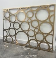 Złoty panel dekoracyjny / obraz ażurowy kółka glamour 120x80