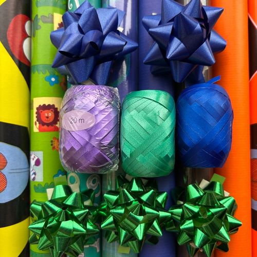 Zestaw do pakowania prezentów papier i ozdoby ZST39 8szt i dodatki na Arena.pl