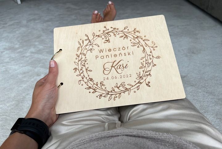 DREWNIANY ALBUM WIECZÓR PANIEŃSKI PREZENT zdjęcie 3