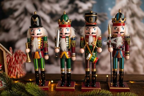 ŚWIĄTECZNE FIGURKI DZIADEK DO ORZECHÓW DUŻY DREWNIANY OZDOBA NA PODSTAWCE na Arena.pl