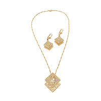 komplet,dwa romby , wysadzane cyrkoniami , motyw grecki