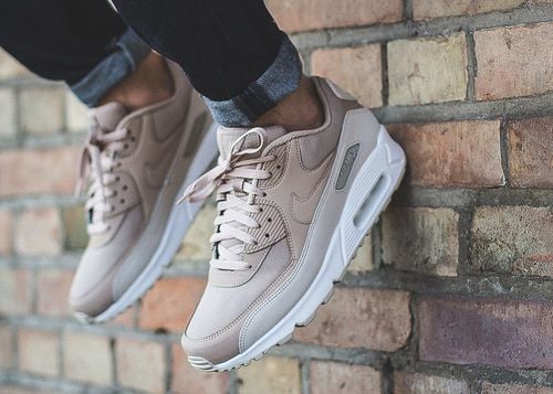 Nike Air Max 90 Essential (537384-087)41 na Arena.pl