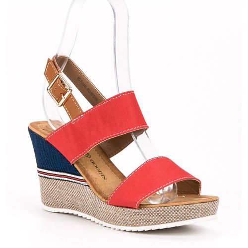 Czerwone Sandałki r.36 na Arena.pl