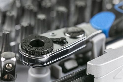 Zestaw końcówek bitów wkrętakowych 33 szt HOGERT HT1R460 na Arena.pl