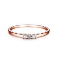 pierścionek z różowego złota z trzema brylantami