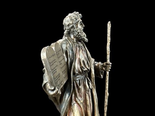 FIGURKA - MOJŻESZ Z TABLICĄ PRZYKAZAŃ VERONESE WU76128A4 na Arena.pl