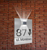srebrna TABLICZKA ADRESOWA dibond z lampką numer domu 30x20 pionowa