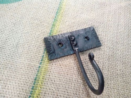 Wieszak ścienny Znaczek 1 haki klucze lub ubrania na Arena.pl