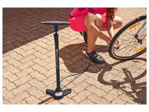 Nożna pompka rowerowa z MANOMETREM CRIVIT do materacy, piłek na Arena.pl