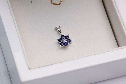 Złoty wisiorek WBD0745 - Diament na Arena.pl