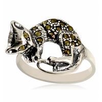 SREBRNY PIERŚCIONEK KOT Z MARKAZYTAMI PRÓBA SREBRA 925